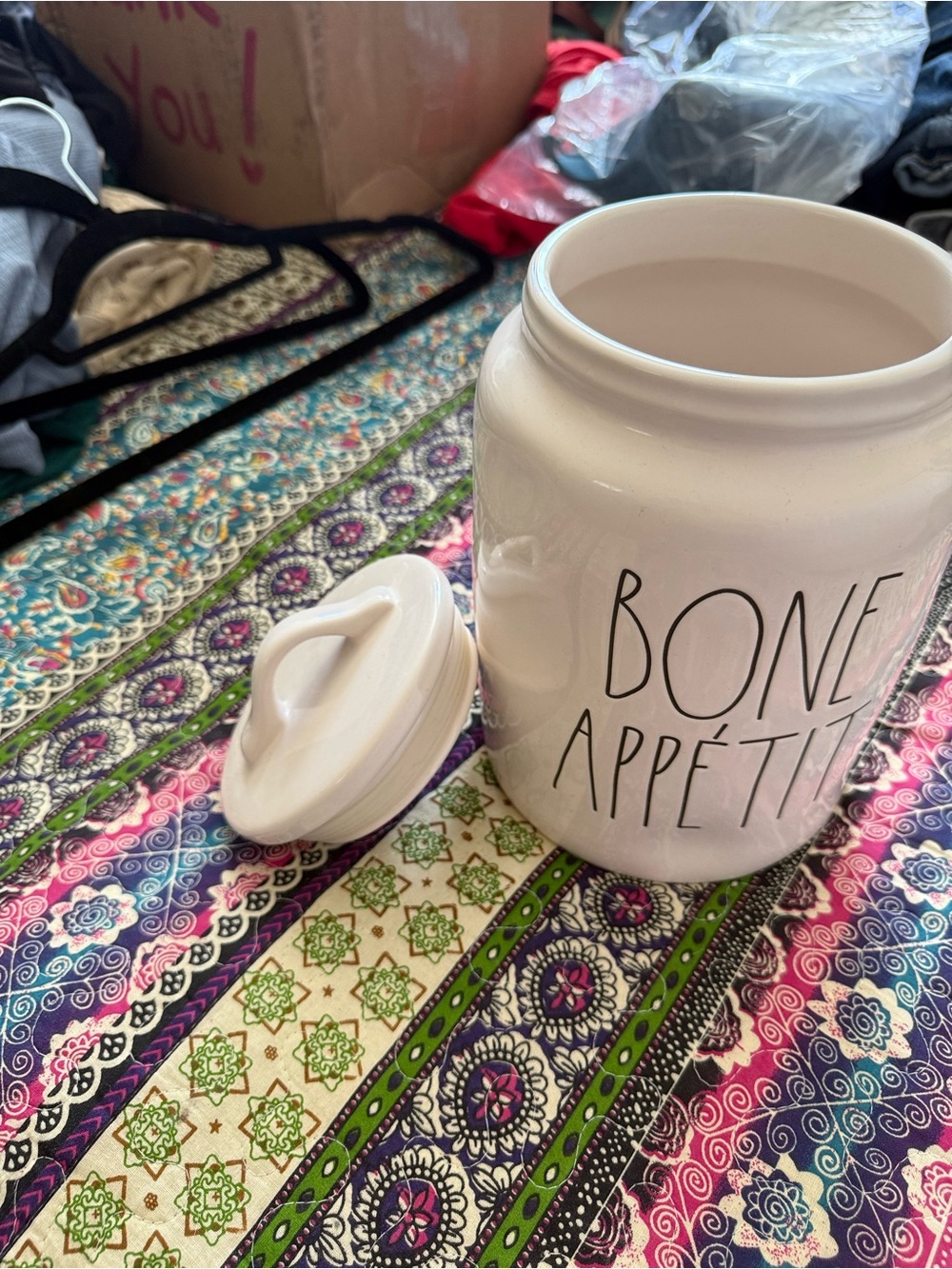 Rae Dunn White "Bone Appétit" Ceramic Dog Treat Canister - Picture 2 of 4